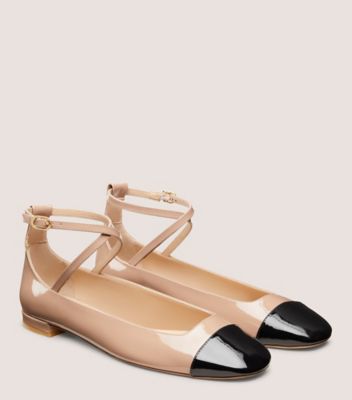 Stuart Weitzman,SOULIER PLAT À SANGLE EDEN,Flat,Cuir verni,Fauve et noir